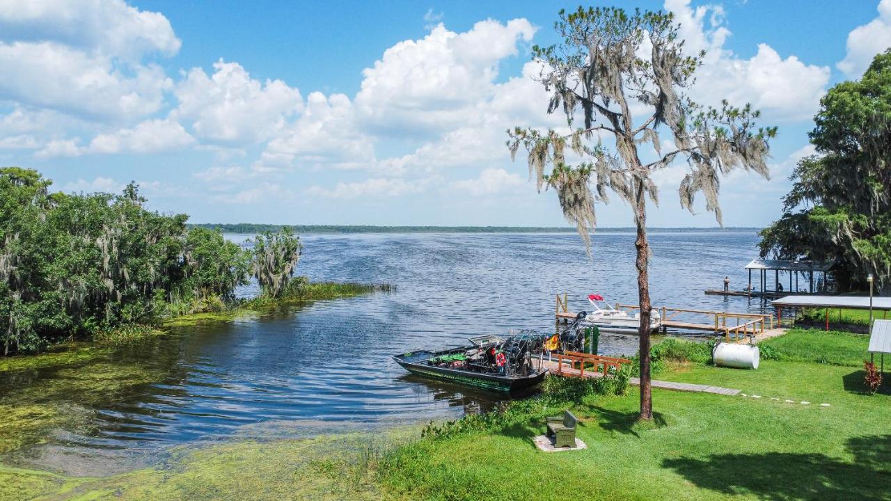 Idlewild Lodge And Rv Park Lake Panasoffkee Buitenkant foto