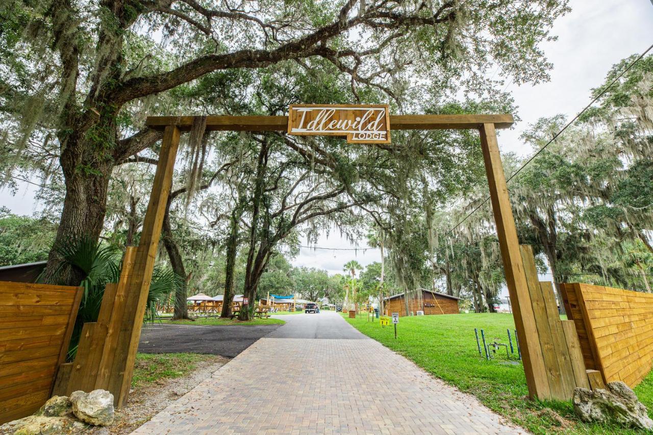 Idlewild Lodge And Rv Park Lake Panasoffkee Buitenkant foto